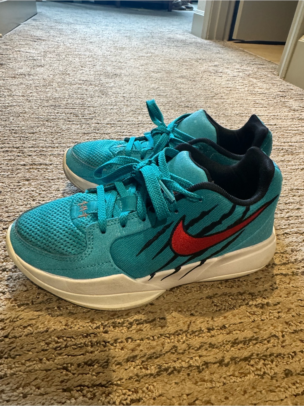 Boys Size 3.5 Ja 2 Basketball Shoe